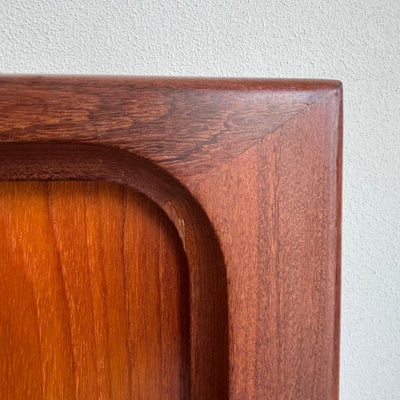 
                  
                    Vintage lowboard op plint teak - LOUI
                  
                