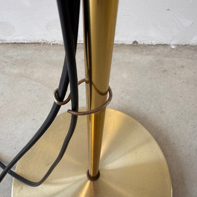 
                  
                    Vintage messing vloerlamp 2 koppig - LOUI.STORE
                  
                