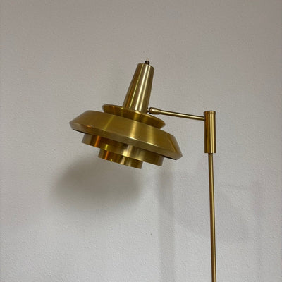 
                  
                    Vintage messing vloerlamp Carl Thore - LOUI.STORE
                  
                