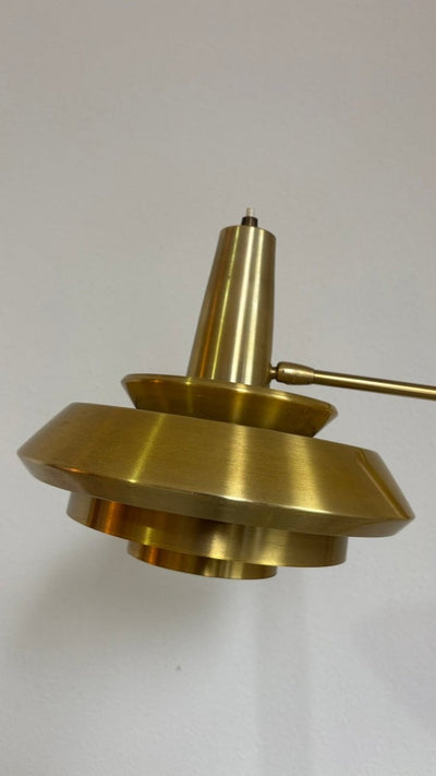 
                  
                    Vintage messing vloerlamp Carl Thore - LOUI.STORE
                  
                