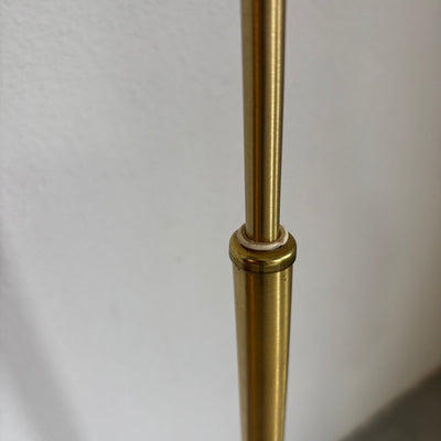 
                  
                    Vintage messing vloerlamp Carl Thore - LOUI.STORE
                  
                