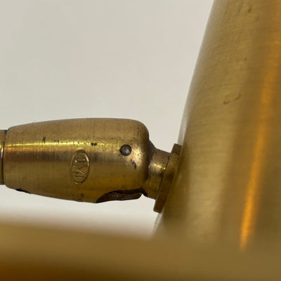 
                  
                    Vintage messing vloerlamp Carl Thore - LOUI.STORE
                  
                