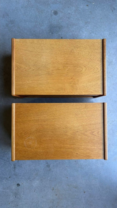 
                  
                    Vintage nachtkastjes zwevend eiken - LOUI.STORE
                  
                