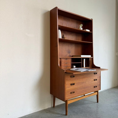 
                  
                    Vintage Nexo boekenkast - secretaire met tambour - LOUI
                  
                