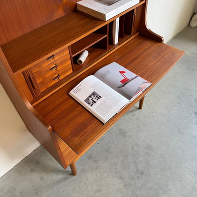
                  
                    Vintage Nexo boekenkast - secretaire met tambour - LOUI
                  
                