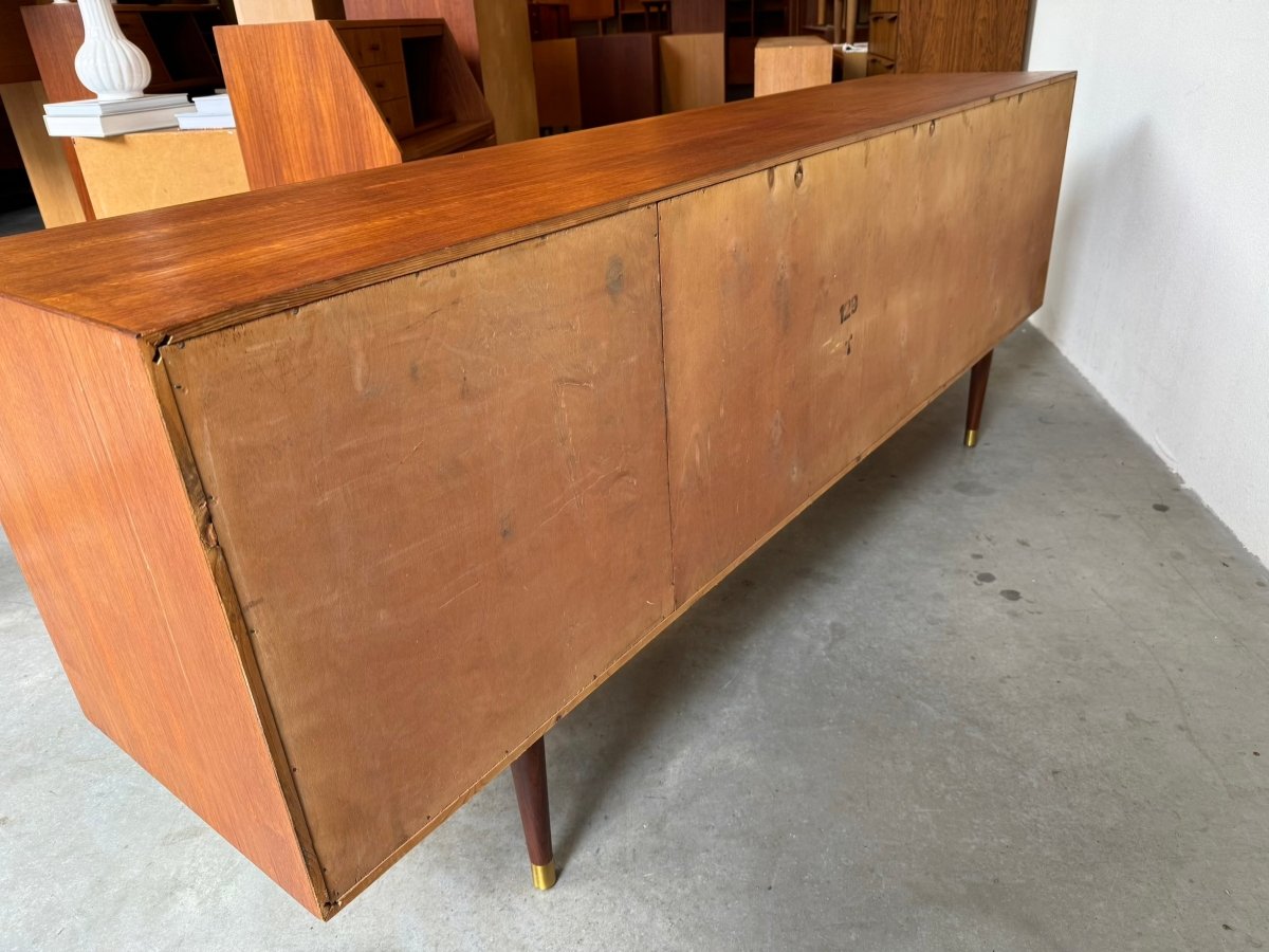 
                  
                    Vintage Noors lowboard Sven Andersen - LOUI.STORE
                  
                