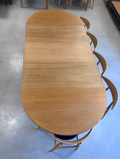 
                  
                    Vintage Omann Junior eettafel eiken - LOUI.STORE
                  
                