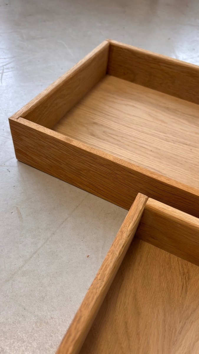 
                  
                    Vintage opbergbak eiken - LOUI.STORE
                  
                