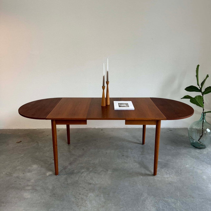 Vintage ovale uitschuifbare eettafel teak - LOUI.STORE