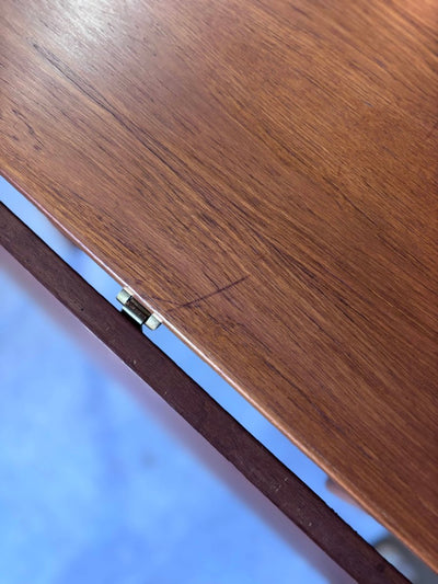 
                  
                    Vintage ovale uitschuifbare eettafel teak - LOUI.STORE
                  
                