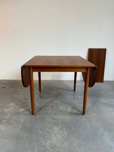 Vintage ovale uitschuifbare eettafel teak - LOUI.STORE