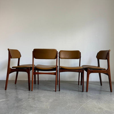 
                  
                    Vintage palissander skai stoelen Erik Buch (4) - LOUI.STORE
                  
                