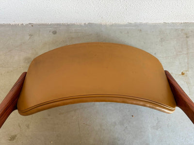 
                  
                    Vintage palissander skai stoelen Erik Buch (4) - LOUI.STORE
                  
                