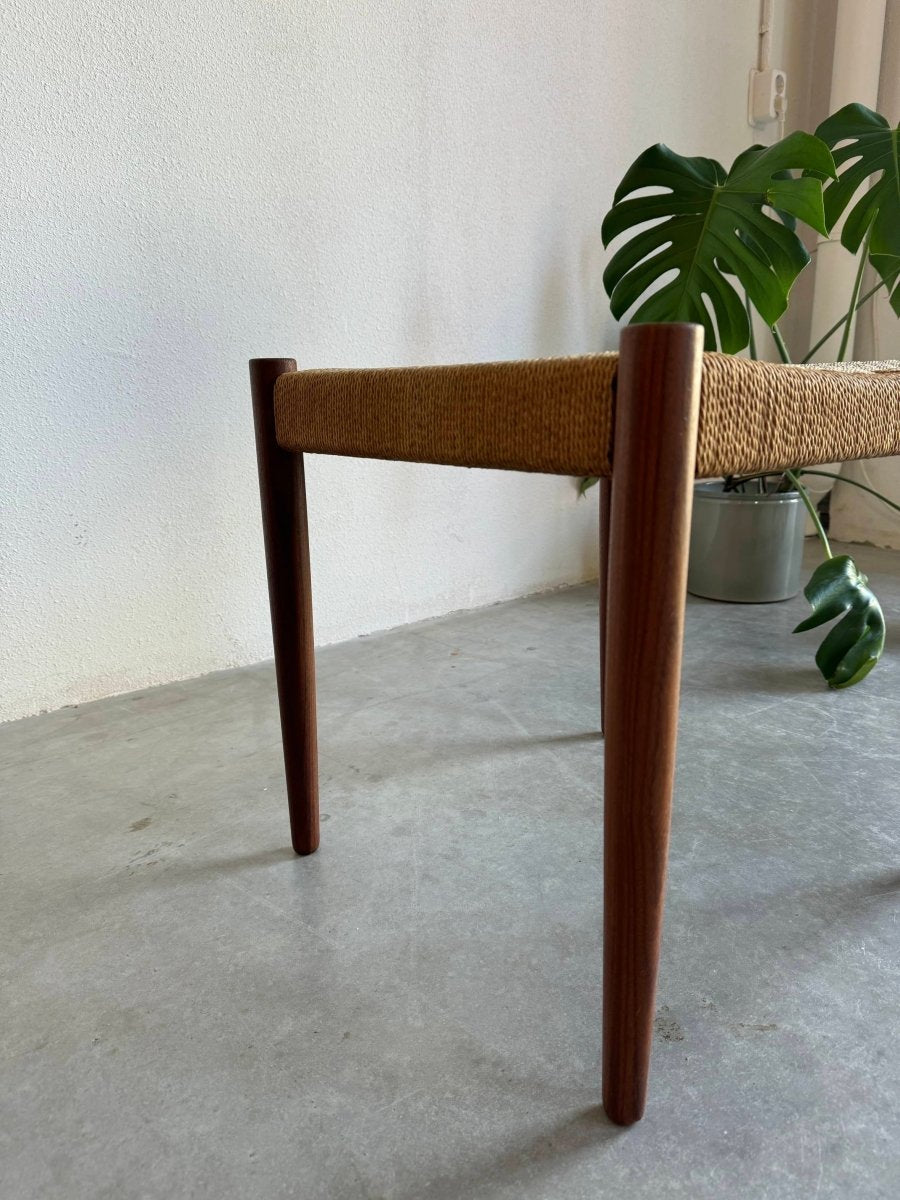 
                  
                    Vintage papercord kruk - LOUI.STORE
                  
                