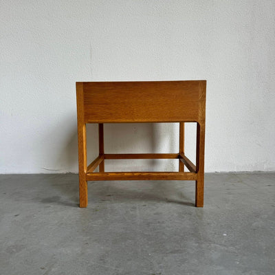 
                  
                    Vintage plantenbak Kai Kristiansen eiken - LOUI.STORE
                  
                