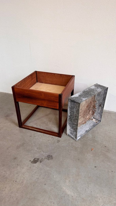 
                  
                    Vintage plantenbak Kai Kristiansen palissander - LOUI.STORE
                  
                