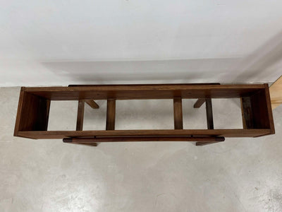 
                  
                    Vintage plantenbak teak - LOUI.STORE
                  
                