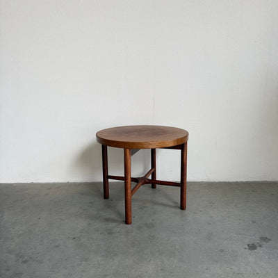 
                  
                    Vintage ronde bijzettafel Farstrup - LOUI
                  
                