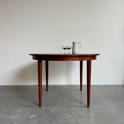 
                  
                    Vintage ronde eettafel teak Skovmand & Andersen - LOUI.STORE
                  
                