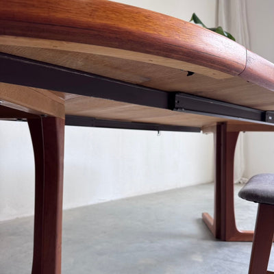
                  
                    Vintage ronde eettafel uitschuifbaar teak - LOUI
                  
                