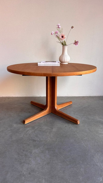 
                  
                    Vintage ronde uitschuifbare eettafel eiken - LOUI.STORE
                  
                