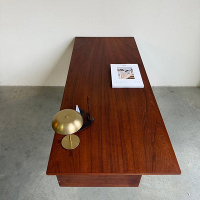 
                  
                    Vintage ruim open bureau in teak - LOUI
                  
                