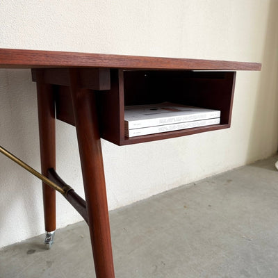 
                  
                    Vintage ruim open bureau in teak - LOUI
                  
                