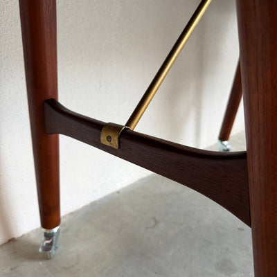 
                  
                    Vintage ruim open bureau in teak - LOUI
                  
                