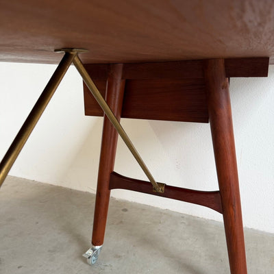
                  
                    Vintage ruim open bureau in teak - LOUI
                  
                