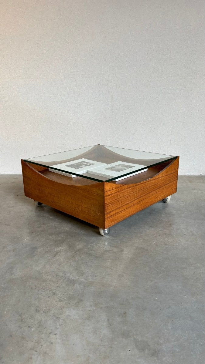 
                  
                    Vintage salontafel Bramin møbler palissander - LOUI.STORE
                  
                