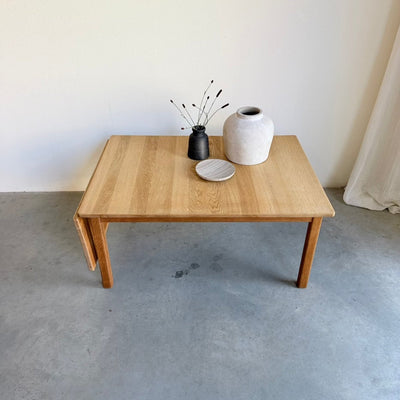 
                  
                    Vintage salontafel KP Møbler met extra blad eiken - LOUI
                  
                