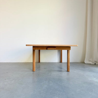 
                  
                    Vintage salontafel KP Møbler met extra blad eiken - LOUI
                  
                