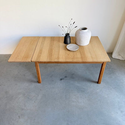 
                  
                    Vintage salontafel KP Møbler met extra blad eiken - LOUI
                  
                