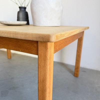 
                  
                    Vintage salontafel KP Møbler met extra blad eiken - LOUI
                  
                