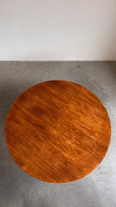 
                  
                    Vintage salontafel rond M - LOUI.STORE
                  
                
