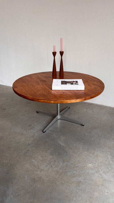 
                  
                    Vintage salontafel rond M - LOUI.STORE
                  
                