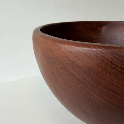 
                  
                    Vintage schaal massief teak XL - LOUI
                  
                