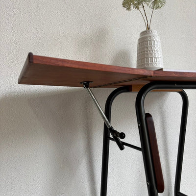 
                  
                    Vintage schrijfmachine - bijzettafeltje teak - LOUI.STORE
                  
                