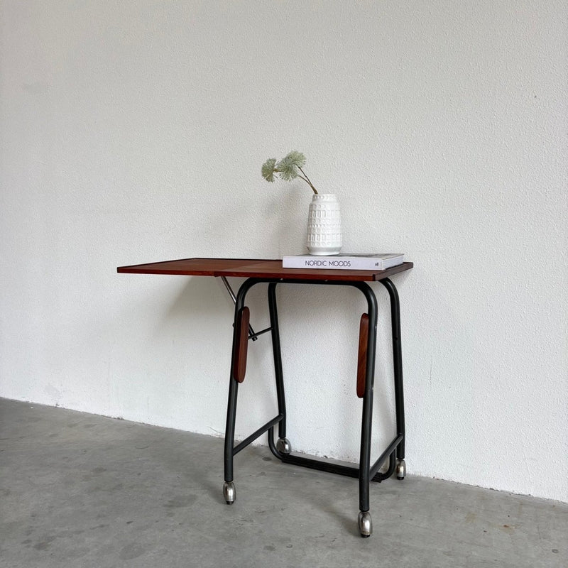 Vintage schrijfmachine - bijzettafeltje teak - LOUI.STORE