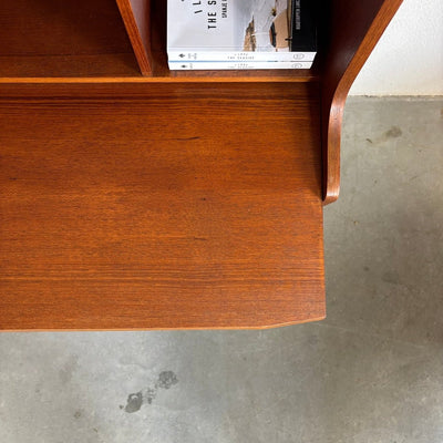 
                  
                    Vintage secretaire - bureau teak - LOUI.STORE
                  
                