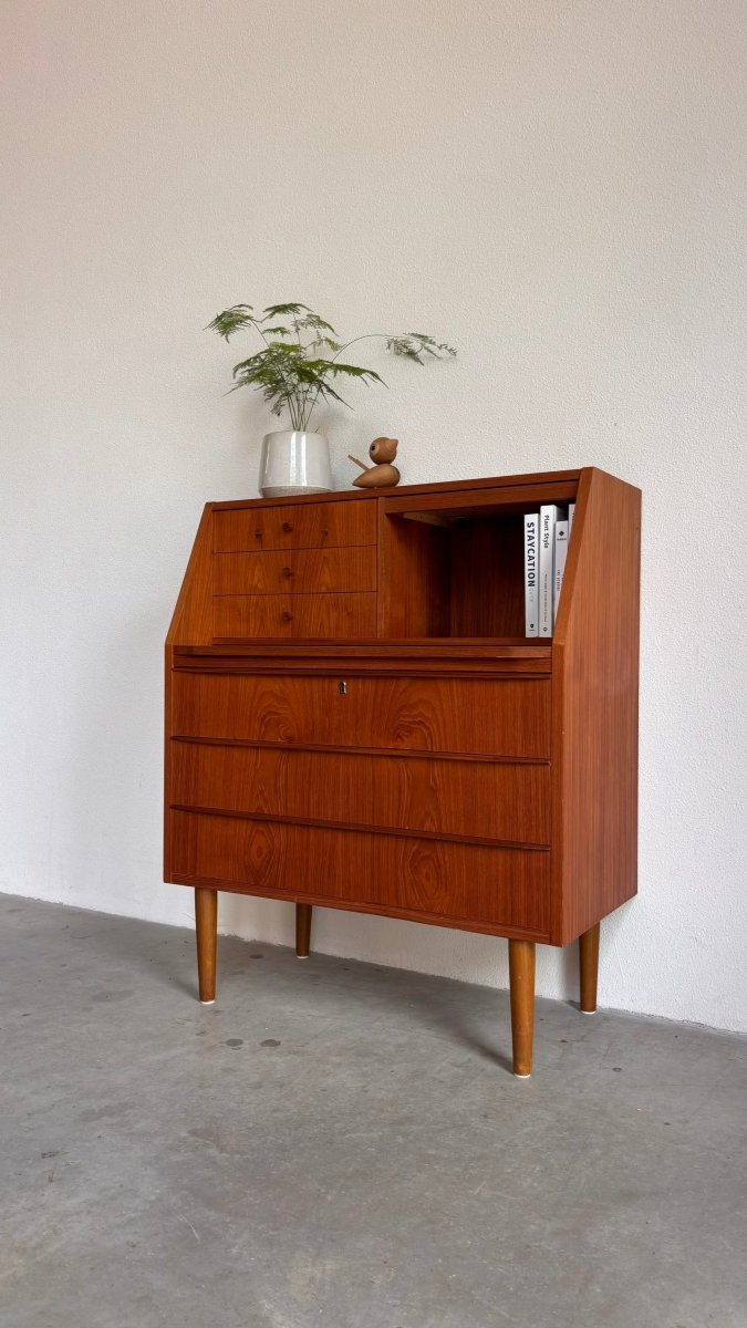 
                  
                    Vintage secretaire bureau teak - LOUI.STORE
                  
                