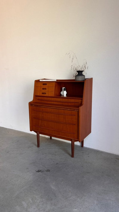 
                  
                    Vintage secretaire met spiegel teak - LOUI
                  
                