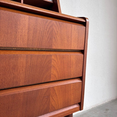 
                  
                    Vintage secretaire teak greeploos - LOUI
                  
                