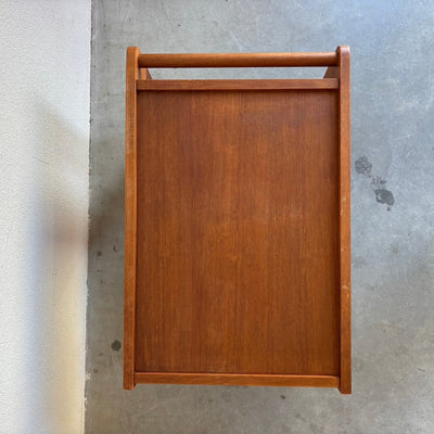 
                  
                    Vintage serveer trolley Sika Møbler teak - LOUI.STORE
                  
                