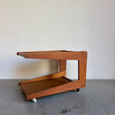
                  
                    Vintage serveer trolley Sika Møbler teak - LOUI.STORE
                  
                