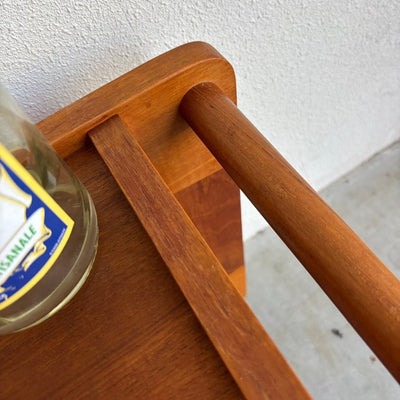 
                  
                    Vintage serveer trolley Sika Møbler teak - LOUI.STORE
                  
                