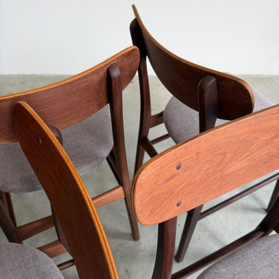 
                  
                    Vintage set 4* eetkamerstoelen teak - LOUI
                  
                