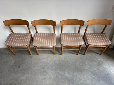 
                  
                    Vintage set 4* Farstrup stoelen model 250 - LOUI.STORE
                  
                