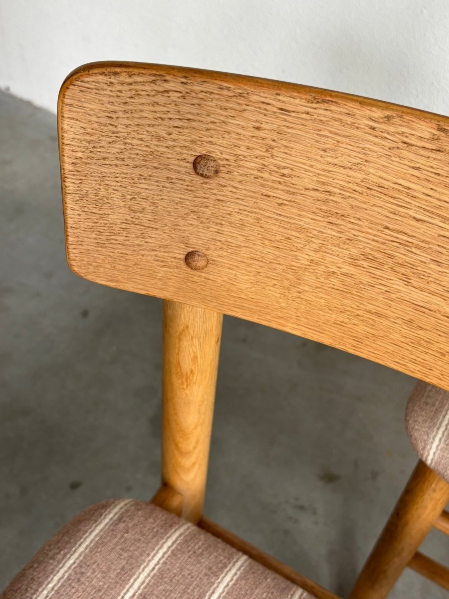
                  
                    Vintage set 4* Farstrup stoelen model 250 - LOUI.STORE
                  
                