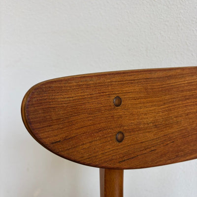 
                  
                    Vintage set 4* stoelen Farstrup teak - skai bekleding - LOUI.STORE
                  
                